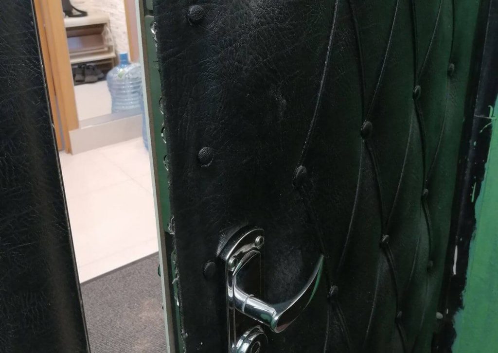 Шаг 3: Монтаж электронного замка-невидимки: