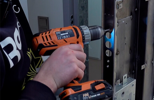 До установки: подготовка к установке дверного замка