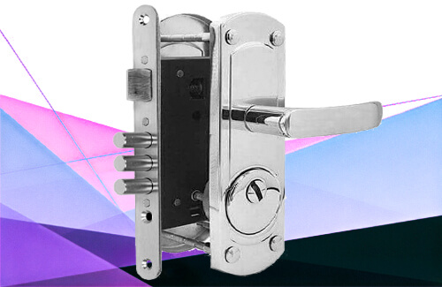 Установка цилиндрового дверного замка