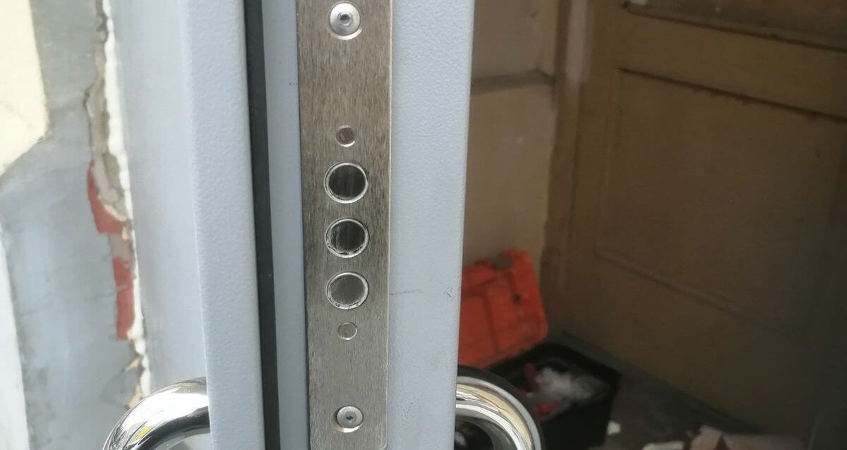 Выполненный кейс по демонтажу старого замка и установке нового Выполненный кейс по демонтажу старого замка и установке нового