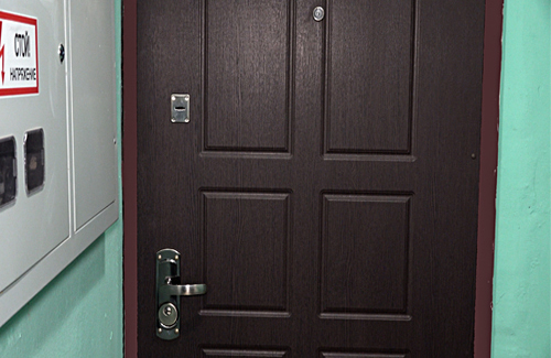 Итоговый результат реставрации двери